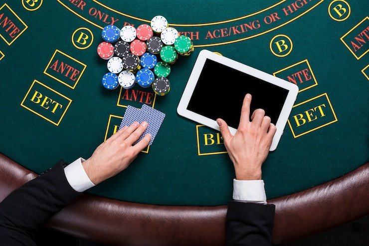 Texas Hold'em Bonus live dealer streaming on 12 togel platform